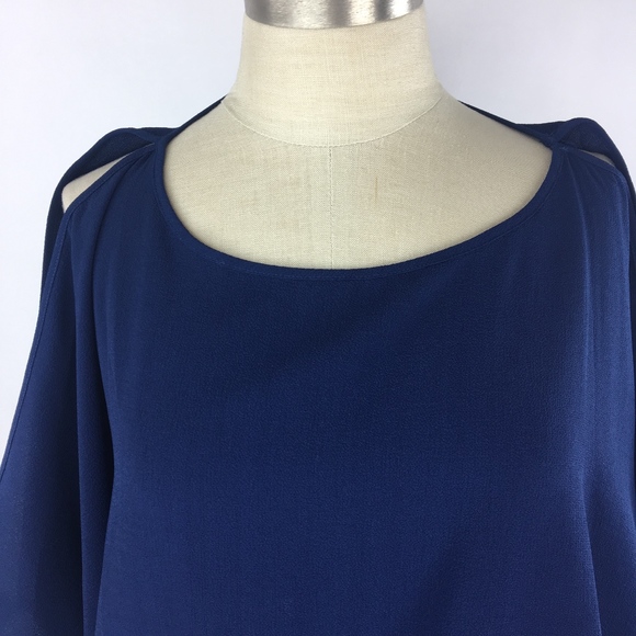 Iz Byer Cold Shoulder Navy Blue Top Sz Medium - Picture 2 of 8